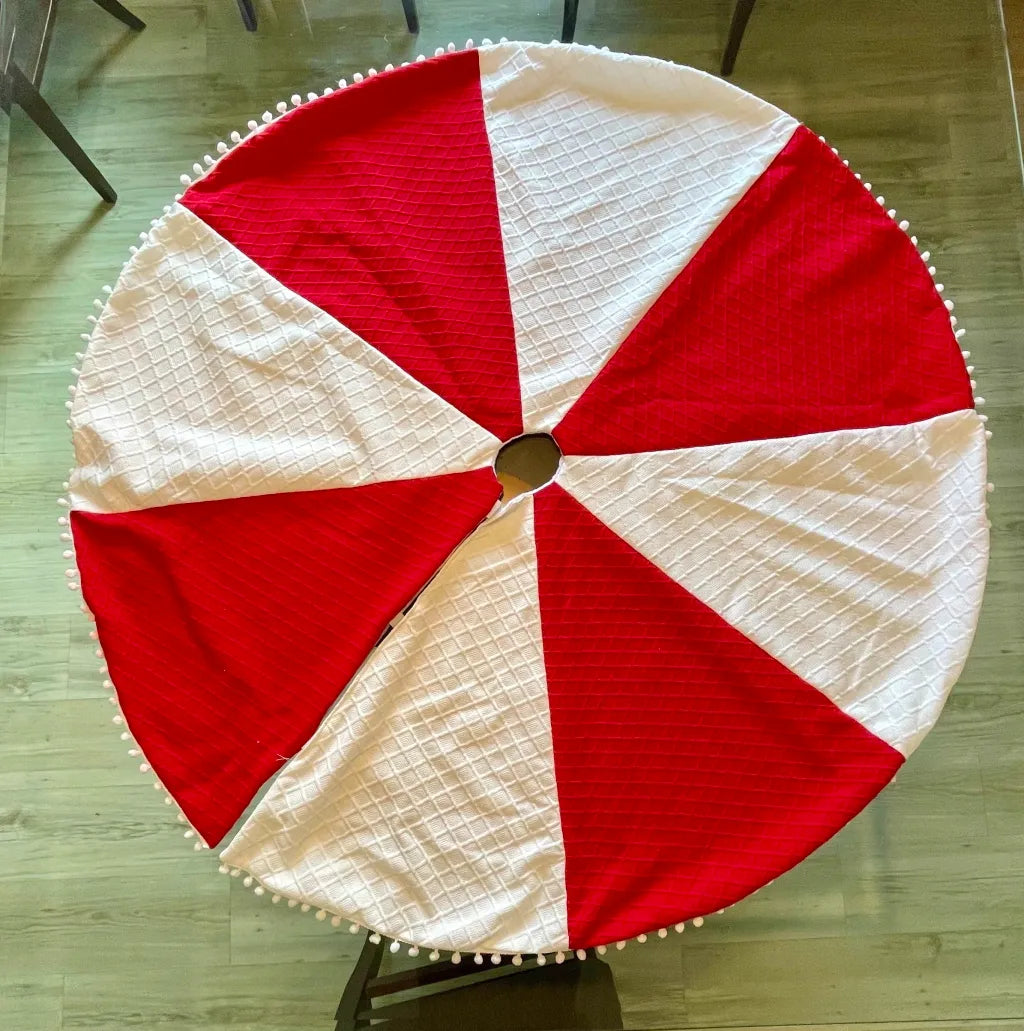 Saia para árvore 120cm vermelho e branco