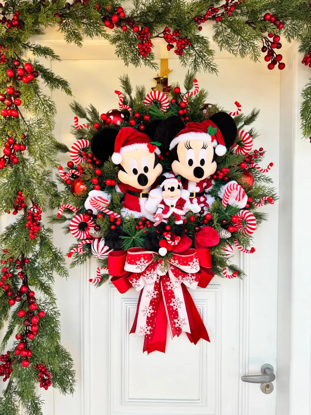 Guirlanda De Natal Família Disney 70cm C/ Led