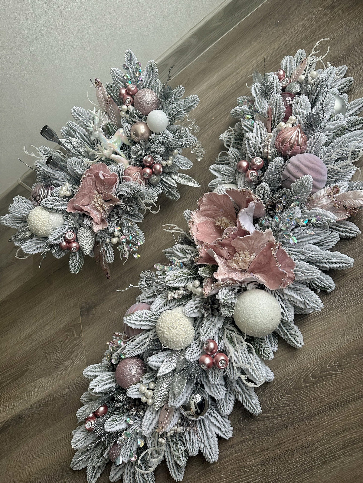 Arranjo Natalino Jardim Rosé com Renas